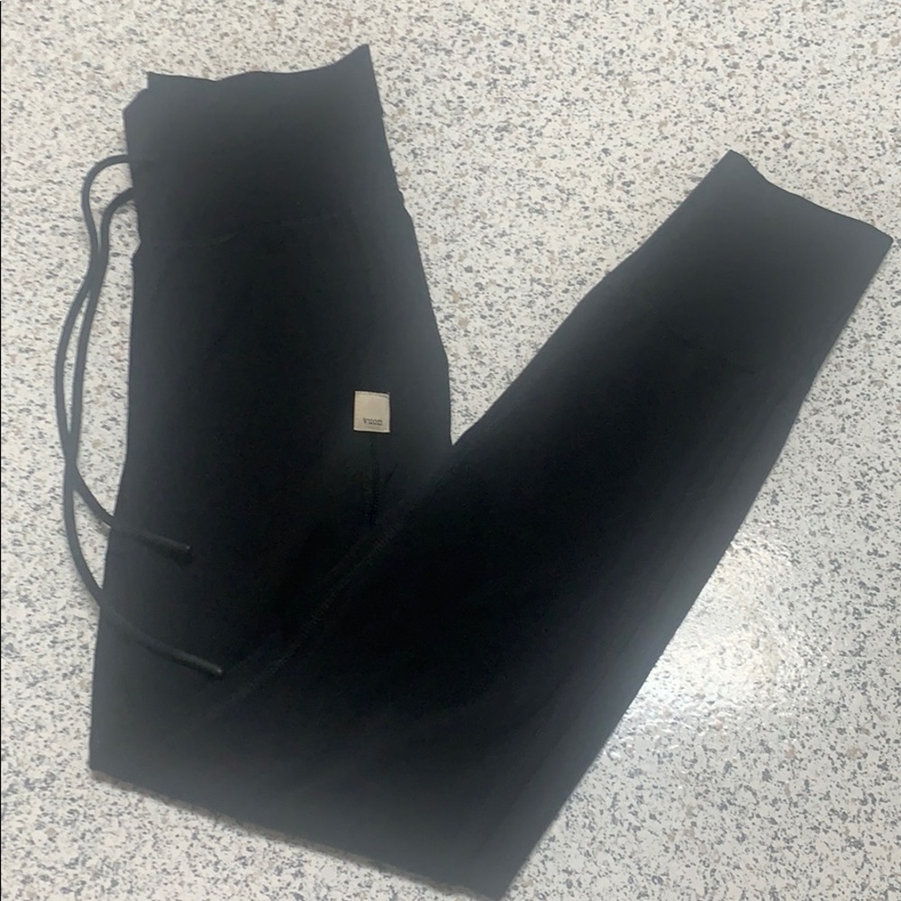 Black Vuori Leggings - Like new